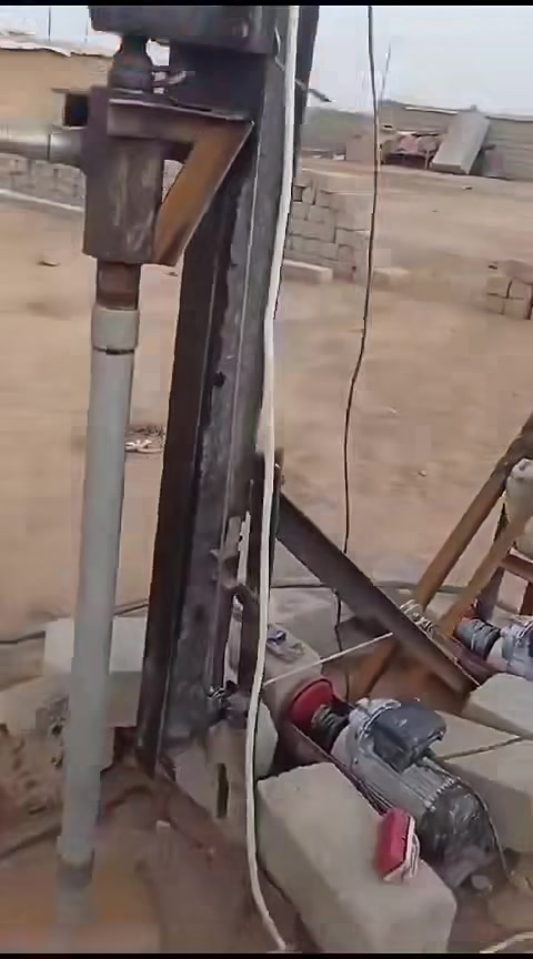 حفاره كهربائيه ابيع تفليش ادفع واخذها سعر مناسب 
كيربوكس أمريكي

ماطور الفر 5 احصان 

معاها 22 متر برينه

تحفر 10 انج

و8 انج

و6 انج

بلموصل ابيعها بحك ماطوراتها

مامشتغله شيء قليل

***********

***********
