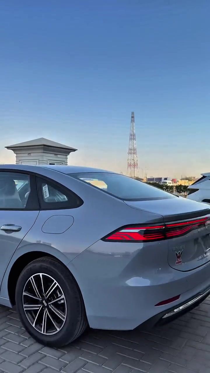 🚘 مدى استثنائي… واختيار يذهب بك أبعد !
نبارك لزبوننا الكريم الأستاذ أحمد اقتناءه سيارة GEELY GALAXY A7، صاحبة المدى الأعلى، ونتمنى له قيادة آمنة وممتعة ومسافات مليئة بالراحة. 🌟

🔥 GALAXY A7… عندما يكون المدى جزءاً من متعة الطريق.

📍 شركة عيون الليث لتجارة السيارات
العنوان: بغداد – البياع – شارع المعارض الرئيسي
📞 ***********
📞 ***********
📞 ***********
📞 ***********
📞 ***********

🕙 أوقات الدوام:
من الساعة 10:00 صباحاً ولغاية 8:00 مساءً.

📞 لا تتردد بالاتصال بنا لأي استفسار، وفريقنا مستعد لمساعدتك والإجابة عن جميع أسئلتك واستفساراتك في أي وقت.

#عيون_الليث #GEELY #GALAXY_A7 #جيلي_جالاكسي #سيارات_العراق
