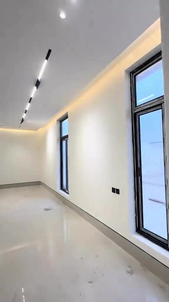 جاهزين كادر كامل لصبغ وترميم واجهات المنازل وصبغ الأبواب والشبابيك و ديكورات الفوم وغيرها للاستفسار ***********
