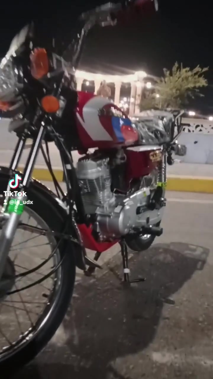 السلام عليكم دراجه نامة شلامجه موديل 26اصولي مكيانه ما مفتوحه دراجه كفاله شعله معدل اهون سعرخاص مكاني قضاء الصويره سبيس  ***********
