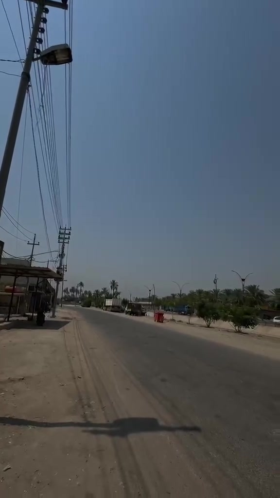 قبل كلشي اخي العزيز عجبك المنشور علق بكلمة طيبة ورحم الله والديك ما عجبك المنشور اعبره وكأنما ماشفت شيء ورحم الله والديك ورجاءً رجاءً رجاءً لا تكسر بحلال العالم اعتبره حلالك ولاتكسر بي  آسف على الإطالة
بسم الله الرحمن الرحيم \ السلام عليكم اخواني الاعزاء 
قطعة ارض مساحة 400متر سند 25 طابو زراعي  للبيع عنوانها كربلاء خدمي شارع السيدة زينب مقابل عامود 179 شارع الزوار والمواكب  تبعد قطعة الأرض عن الشارع الخدمي شارع الزوار والمواكب  300متر تقريباً عرض الشارع الخاص بيها يتراوح من 4متر الى5متر ترابي الأرض تنباع من اصل 3000 متر الأرض تكدر تدخل الها من شارع الحافظ من قرب مشتل العتبة وتكدر تدخل الها من خدمي شارع السيدة زينب شارع الزوار والمواكب وشارع ذني الداخلين هوه واحد عرضة 8 متر تقريبا راح يتبلط عن قريب و تكدر تدخل للأرض على شارع البزل الرئيسي  كلشي موضح بالفيديو لمن يهمة الامر يرجى متابعة الفديو لآخر لحظة  الأرض وإصلتها خدمات كهرباء ماء أسالة مدارس اسواق قريبة عليها  تصلح الأرض أن تكون دار استراحة أو دار سكن أو مكان للترفيه 
السعر 165 مليون قابل للتفاوض مع الشخص الشراي والجاد بالشراء رقم الهاتف *********** للاستفسار عن اي شيء أو للتفاوض عن السعر اخواني الخاص مغلق
قبل كلشي اخي العزيز عجبك المنشور علق بكلمة طيبة ورحم الله والديك ما عجبك المنشور اعبره وكأنما ماشفت شيء ورحم الله والديك ورجاءً رجاءً رجاءً لا تكسر بحلال العالم اعتبره حلالك ولاتكسر بي  آسف على الإطالة

