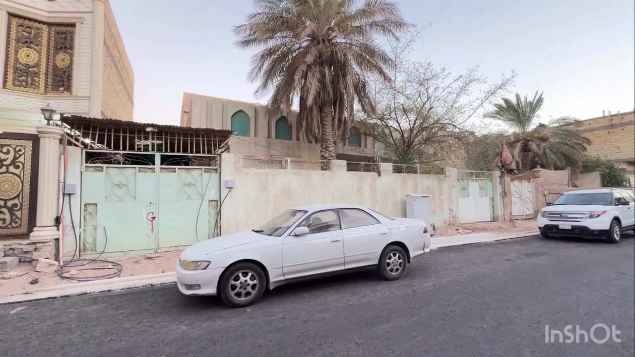 🏡 للبيع – بيت في الجمعيات الثانية 🏡

📍 الموقع: قرب شارع مستشفى ابن البيطار

📐 المساحة: 320 م²
📏 الواجهة: 16 م
📏 النزال: 20 م

🏠 البيت قديم وصالح للسكن، ويُباع كقطعة أرض.

🔹 متوفر للبيع مناصفة:
• 200 م²
• 120 م²

💰 سعر المتر: 1,650,000 دينار عراقي

📞 ***********

⚖️ مكتب عقارات الأصيل – مجاز قانونياً
