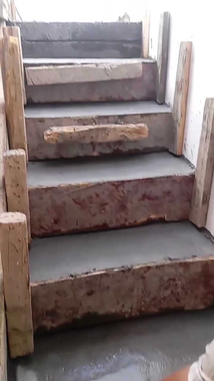 السلام عليكم ورحمه الله وبركاته حنه على باب الله نشتغل تصعيد مواد البناء بالونج وغيرها من مواد البناء صب ارضيات بيتونه دنك حمام تكشير رفع الإنقاذ ورفع الكاشي ولشتايكر الاتصال على الرقم فرحان العقابي وشكرا 
***********

