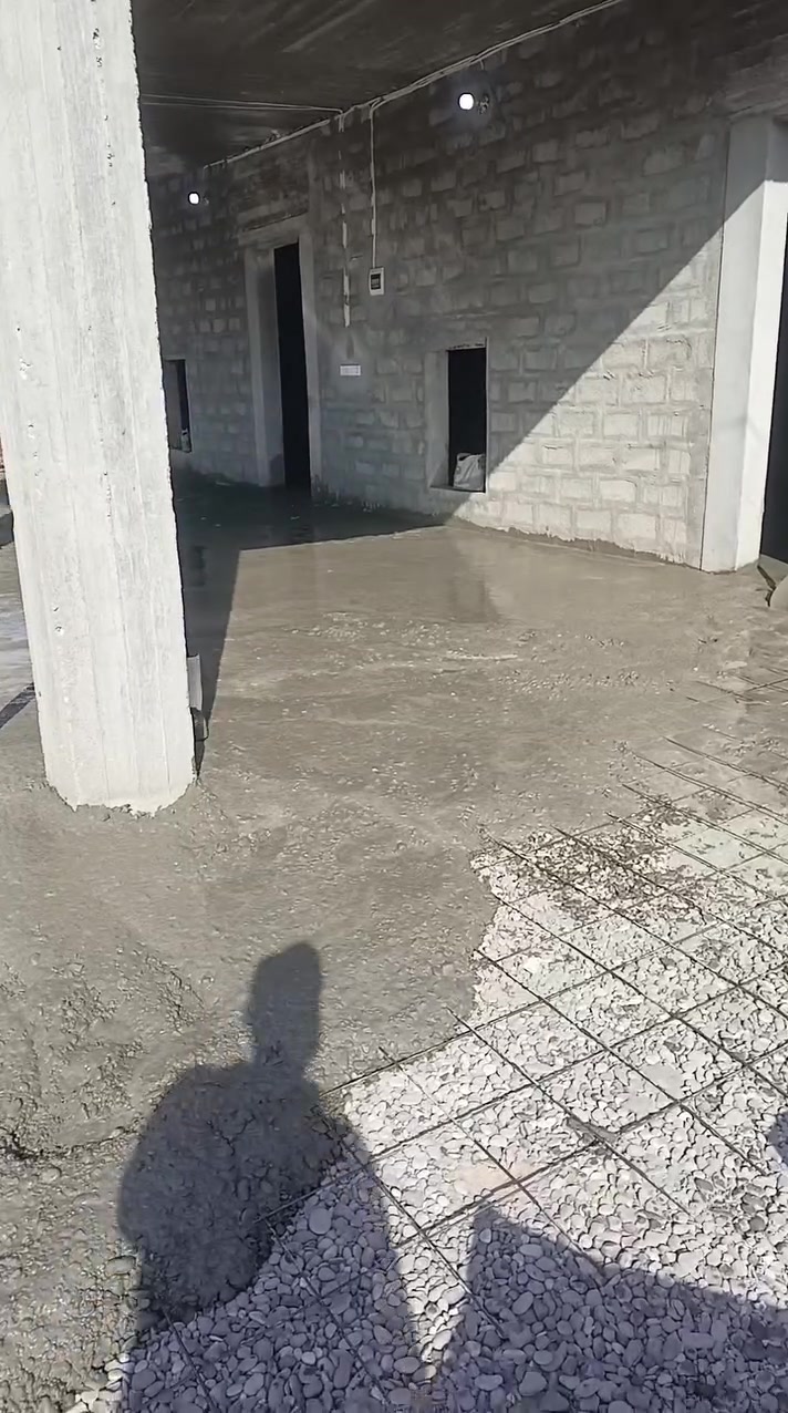 السلام عليكم
صب لاش 

صب ناعم 

صب اساسات 

صب رفت اساس 

تسليح وتسفيط اساسات 
***********
