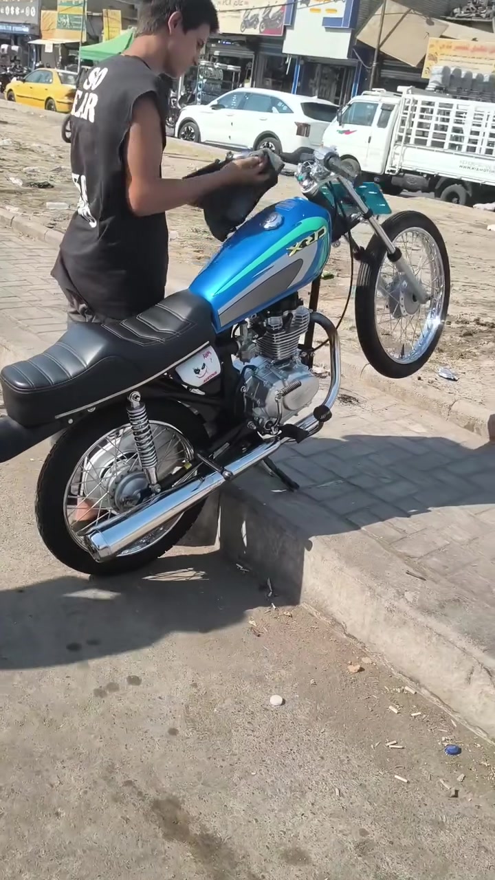 سلام عليكم الدراجه البيع سيجي نامه مكاني بغداد النضافه مثل ماموضح بل مقاطع الدراجه نصبتها حلوه السعر خاص الرقم***********
