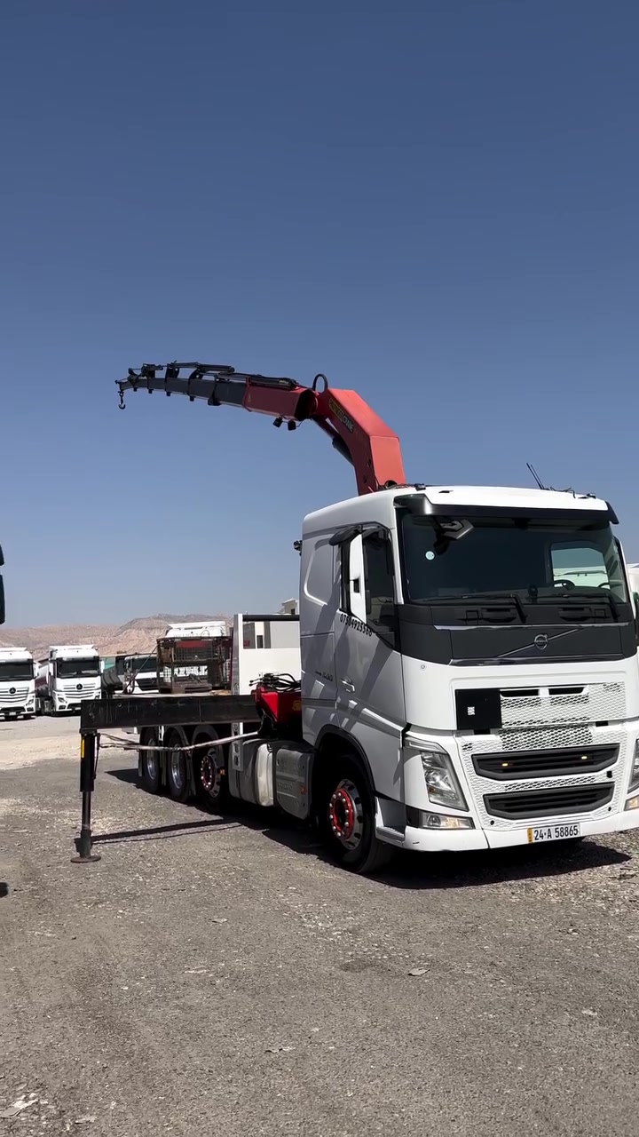 للبيع 
فافلو ٢٠١٦ عقرب فول مواصفات كاميرة و حساس 
بودى فصال و سلايت 
كرين بالفنكر ١٩٩٩ بدون ريمونت ٧ سلايد ١ يدوى ١١طن 
سيارة مابية اي ناقص 
مكان دهوك 
***********
