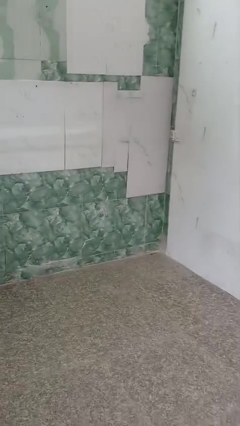 الايجار بيت طابقين مدخلين المكان حي الأطباء مربع السمجة المساحة 65  متر السعر 600 الاتصال ***********
