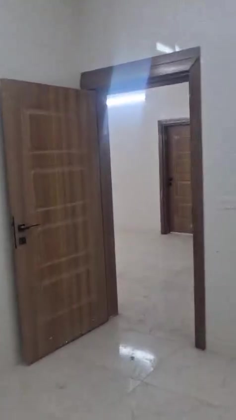 🏡دار للبيع مجمع سما تكريت
📍الموقع مجمع سما تكريت

📐المساحه ٢٠٠ متر طابق ونص 

✅يحتوي الدار ع :

📌غرف نوم٢

📌صاله استقبال

📌مطبخ 

📌مجاميع صحيه 

✅الدار جاهز للسكن

الموقع الزون الاول  

💰السعر يباع مقدمه وبقسط شهري ٥٠٠ ألف بدون سنوي 

☎️للاستفسار الاتصال

***********

***********

***********
