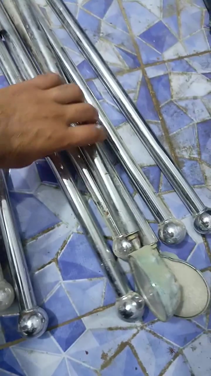 السلام عليكم غراض جديد لبيع شلع الرقم *********** الرقم بي واتساب الرقم بي واتساب غير متواجد علي الفيسبوك
