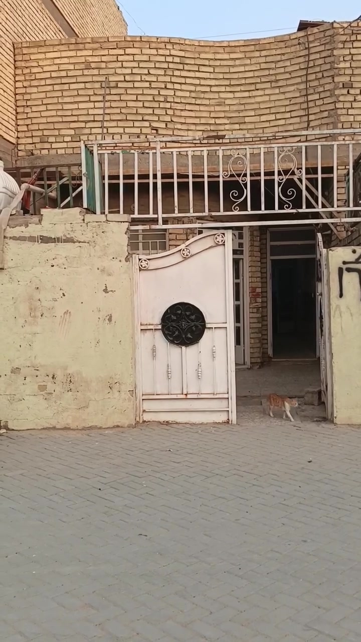 سلام عليكم بيت سبع قصور عل مشروع قرب مولد مال براهيم النويصري مساحة 100متر بنا طابوك بيت فارغ كبل نكل غراضك وكعد بي سعرة 50وبي مجال ***********
