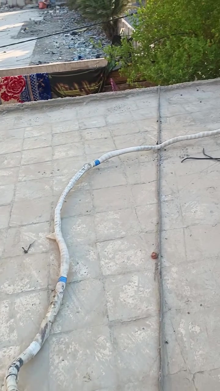 سلام عليكم سبلت ٣طن كامل ملحقاتة شغال سعرة ٥٠٠بي مجال بسيط رقمي ***********
