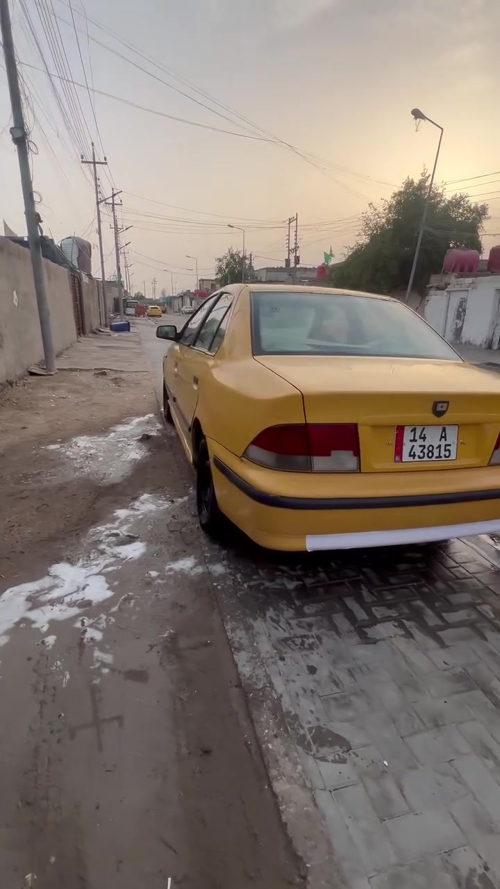 سلام عليكم سمند للبيع موديل ١١ راعي موجود سنويه بعده ما منتهيه سياره مكينه وكير حلوات تبريد شغال كهربيات كله شغاله حداده نص عمر مكاني البصره الرقم *********** السعر ب ٣٠ وبيه مجال
