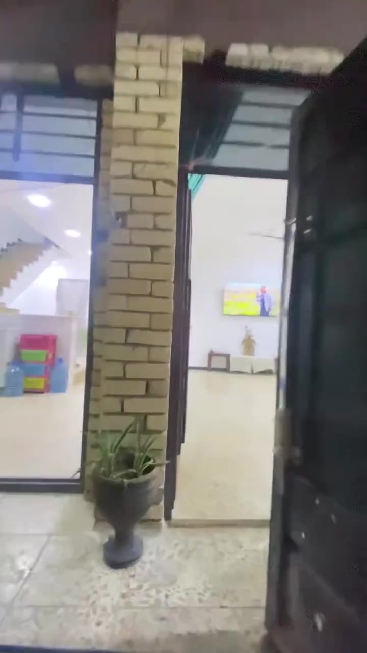 مرحبا بيت زراعي سند 25  مساحة 100 مربع سعر98 زعفرانية الوليد البيت كامل من كلشي بس واجهه طابوك مستعجل محتاج فلوس ***********
***********
