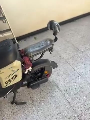> *للبيع R9 كهربائية - WINLEE*
> اللون بيجي - نظيفة جداً
> بطاريات جديدة توها مبدلة
> شاشة ديجيتال كبيرة - شحن يطول
> اشارات LED - لايت زينون
> دراجة حلوة ونظيفة مال بيت
> مكانها: البصرة
> السعر: 400وبيها مجال
> للتواصل: ***********
