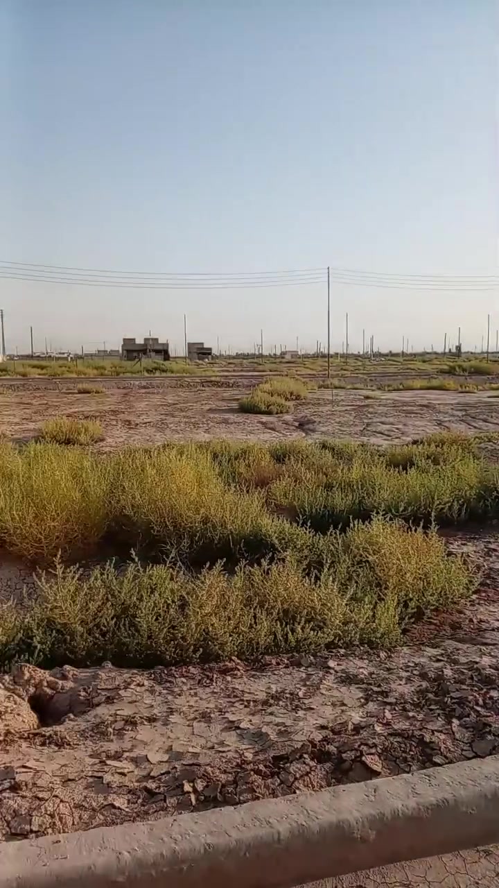 سلام عليكم قطعة أرض مساحة ١٠٠ متر بوب الشام مقابل حي الداخليه زراعي سند ٢٥ واجهة ٥ نزال ٢٠ للاستفسار الاتصال على الرقم ***********
