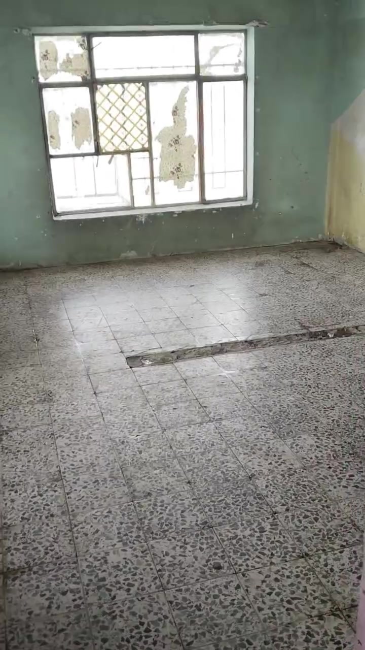 شقة • قطاع ٣٧ • مصور لعربي