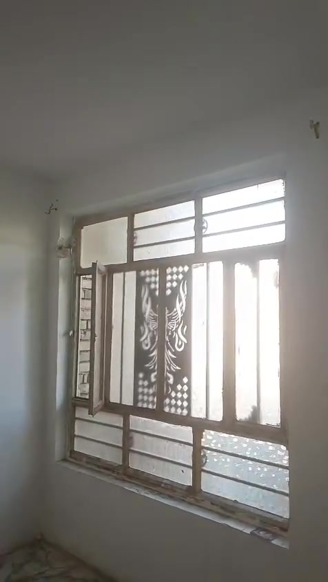 مشتمل ١٠٠متر طابق ثاني للايجار
يحتوي على غرفه نوم وصاله كبيره وحولي ومطبخ مزدوج
+غرفه سندويش كامله طابق ثالث
يوجد نت ووايرسحب وماطور مي وسخان ومراوح 
العنوان
االقاهره بغداد الدلفيه قرب مدرسة الاعتدال 
الايجار ٥٠٠الف
رقم صاحب البيت
***********ابومرتضى
