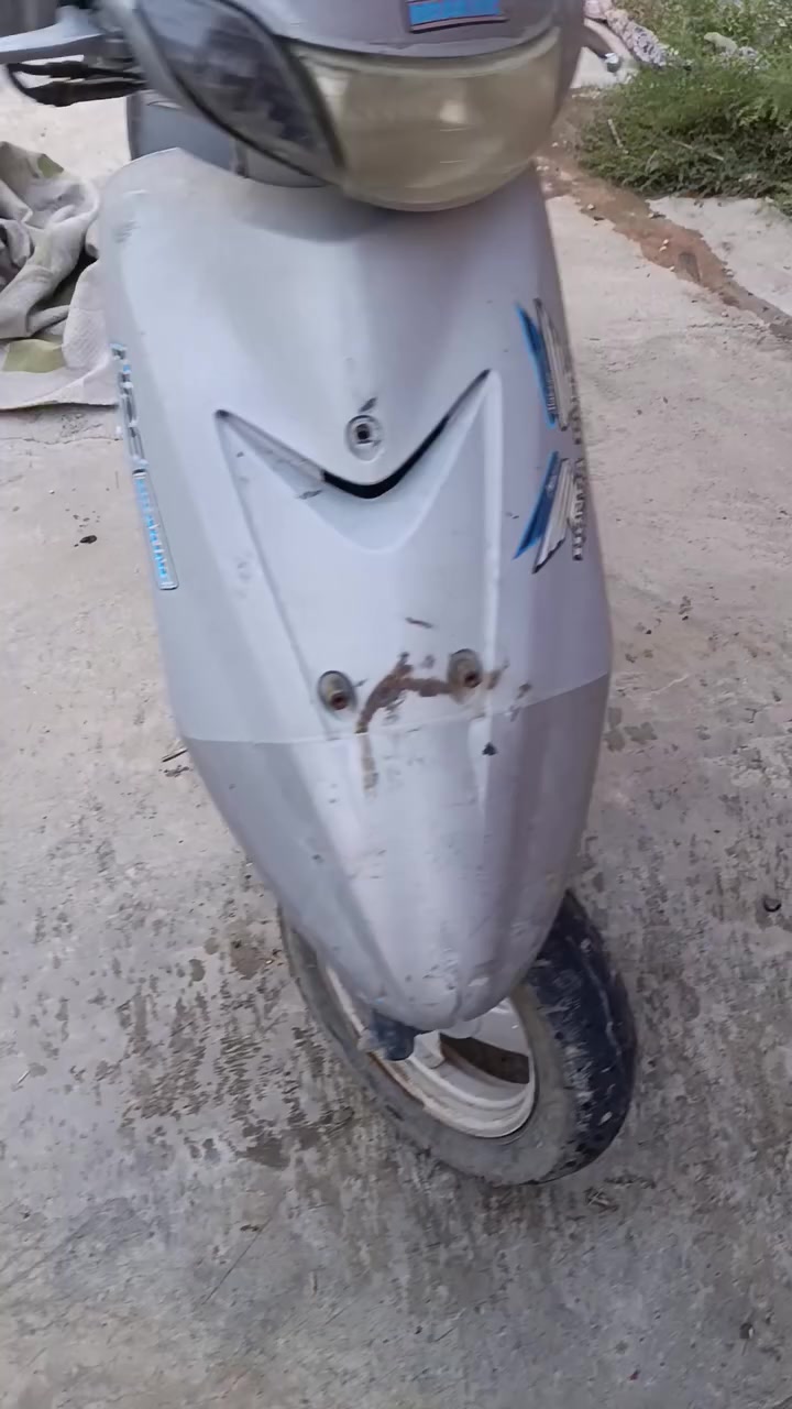 السلام عليكم ماطور هوا والعربانة للبيع شرط ماملعوب بي شي درعو موجود بس دبل الكدام كاعد 275الف مكاني يارمجة ***********
