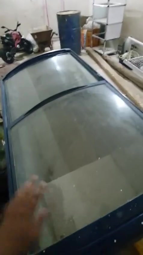 السلام عليكم غراض للبيع السعر بالفيديو لاستفسار على الرقم ***********
