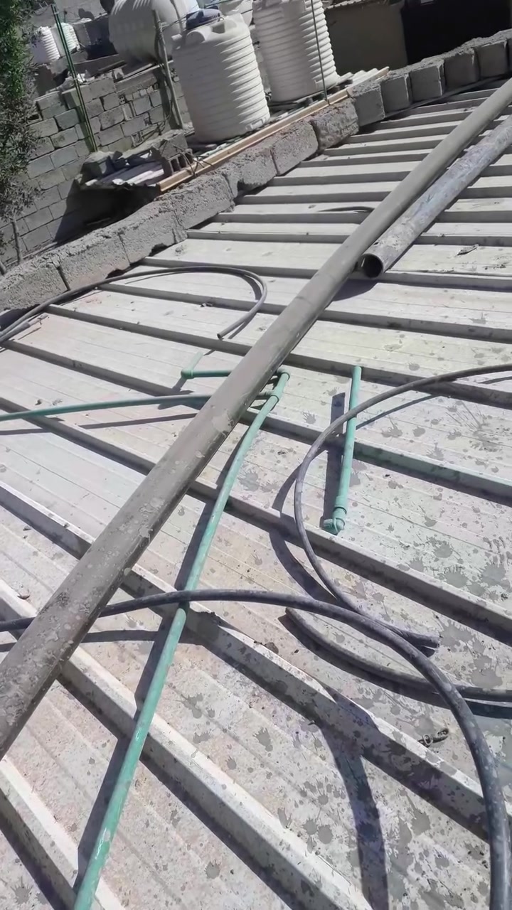 عندي. هاذه البوري البيع مال مي مجاري يرهم التصال عله رقم  ***********
