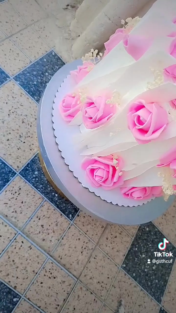 طلب اليوم
 مستعدين لتجهيز المناسبات والحفلات
يتوفر كيك وجميع أصناف المعجنات
كيك السعاده 

إشارة إلى الأصدقاء 󱢏

@إشارة
