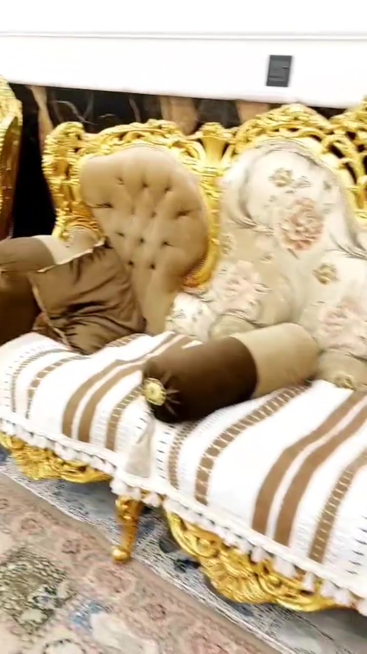 السلام عليكم عندي تخمين ملكي مصري العنوان بغداد الكماليه السعر 1.600.000  ***********
