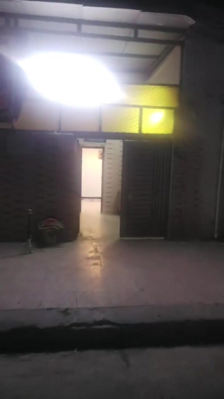 سلام عليكم نصف قطعه للبيع قطاع 52 شارع عريض وقريبه ع شارع العام لاتصال ***********
