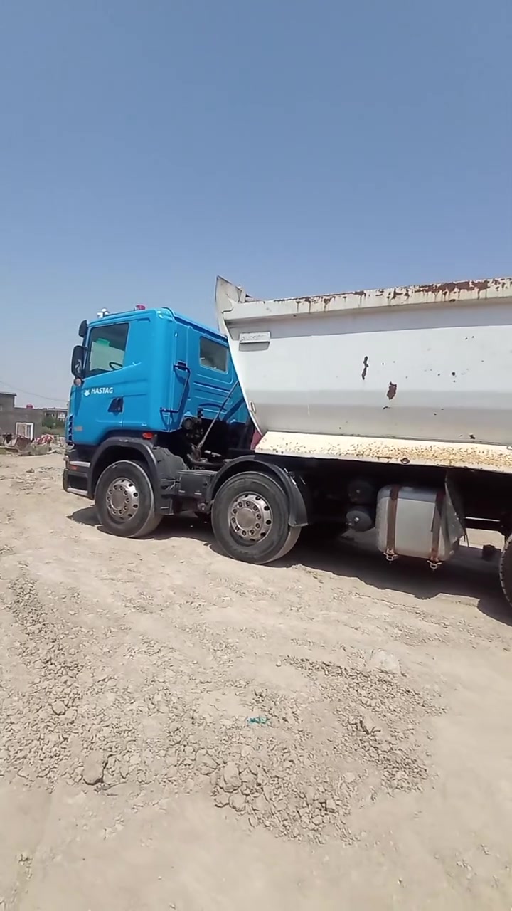 سكانيه عكرب  مديل 2007ميكنه6حجم 420تخم تاير بيها زوجين نص عمر بدي مكفول كير 900 3×3رقم الهاتف ***********
