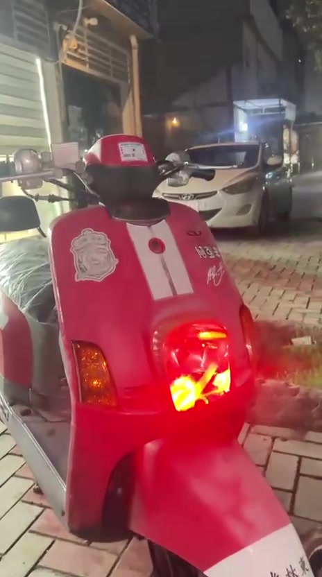 بوليس • ٢٠٠٨ • ٤٩