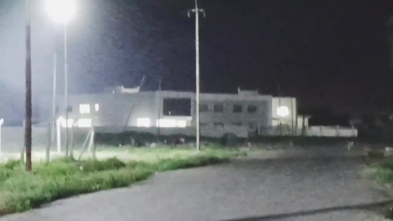 🏡 للإيجار – شارع الطيار / سبع البور
يتوفر مشتملان للإيجار، بناء حديث 2026، مكملان بالكامل ولا يحتاجان لأي أعمال إضافية.
📍 الموقع:
قرب المدارس.
رابع بيت عن الشارع المبلط.
أمامهما ساحة.
بجوار المنتزه.
💰 بدل الإيجار: 200 ألف دينار شهريًا للمشتمل الواحد.
📞 للتواصل والاستفسار: ***********
