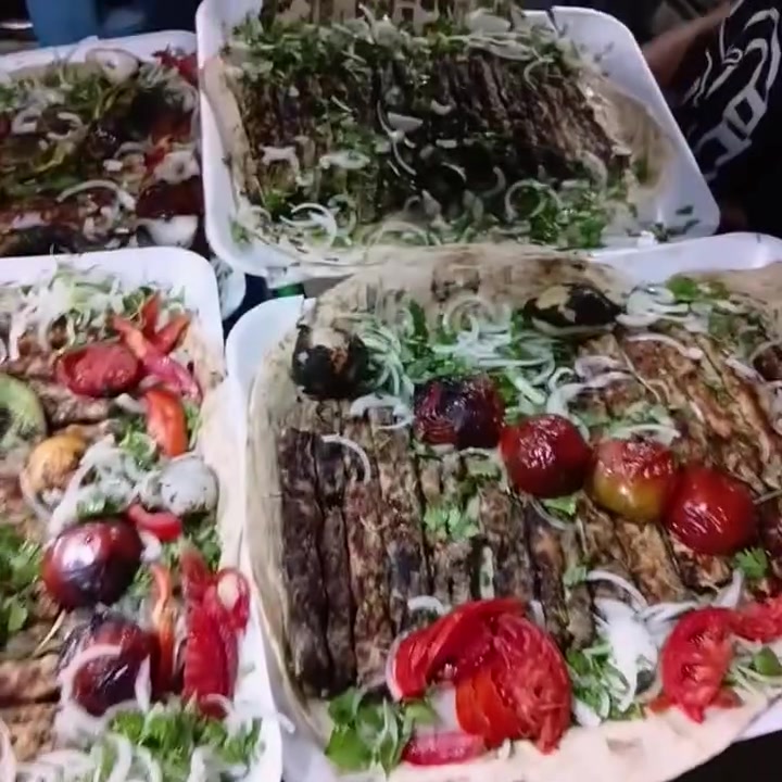 السلام عليكم ورحمة الله مرحبا مليون زبائننا الكرام عروض  المشاوي يوم الجمعه كيلو كباب دجاج ٧الاف كيلو كباب لحم ١٦الف  تكت لحم ١٨الف تكت دجاج ١٠الاف هاتف *********** يوجد واتساب زائد خدمت توصيل اركان الشموسي عرض المشاوي مستعدون لتجهيز كافت المناسبات والعراس والحفلات الكبيره وبسعار مناسبه حجز اليوم زورونا

نص مكتوب في الصور:
- Amjad Al Akroush 2 س Asala Nasri · Asma3... إرسال رسالة...
