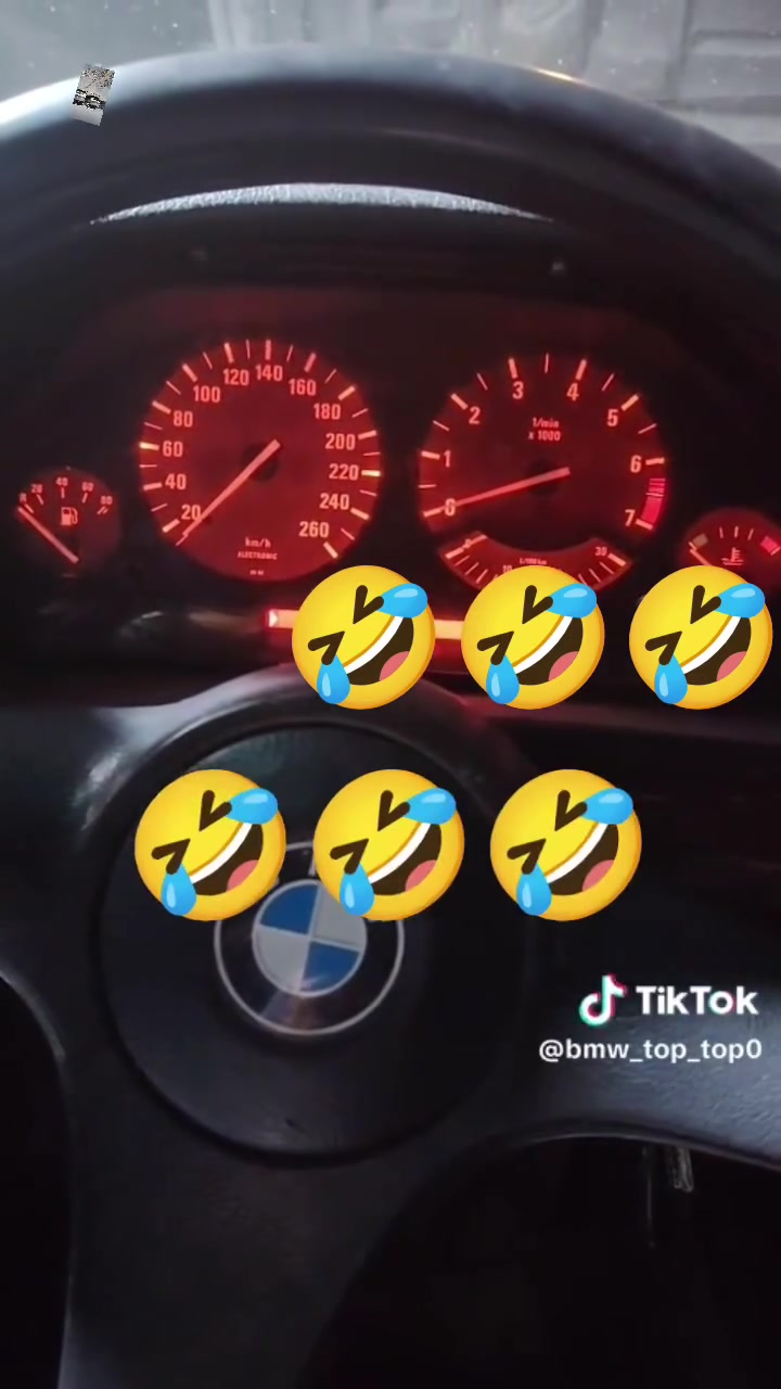 الوكلاء بشرفكم لاتضوجون صارلكم 35 سنة نايمين براسنة 🤣 بس هلمرة خلونة نشتغل صح بشرفكم 
باختصار ايرفلو المفتوح الي مايعطل بعد الاختبارات من ملوك ال BMW الاخ علي الفيتر . ورب ال BMW محمد صاحب  . صار ب 100 الف بس وضمان  بعد ماجان ب 300 وبدون ضمان ويعطل،. 
الطلب يم الوكيل المعتمد بي ام قمة تكريت  . 
ابو عبد الله قمة تكريت 
***********
الجهاز من صناعة الاخ ابو آدم دبليو 
ملاحظه // كلش مهمة 
ولله صدك كلش مهمة واحفظوهه
ترقبو الايرفلو الجوكر الي يشتغل على اي سيارة تشتغل على الايرفلو . 
يعني كل ال BMW شلع قلع بعد ماكو مسكر عدله مفتوح . شلع قله . 
#ابتكارات_صنع_في_العراق_العظيم
