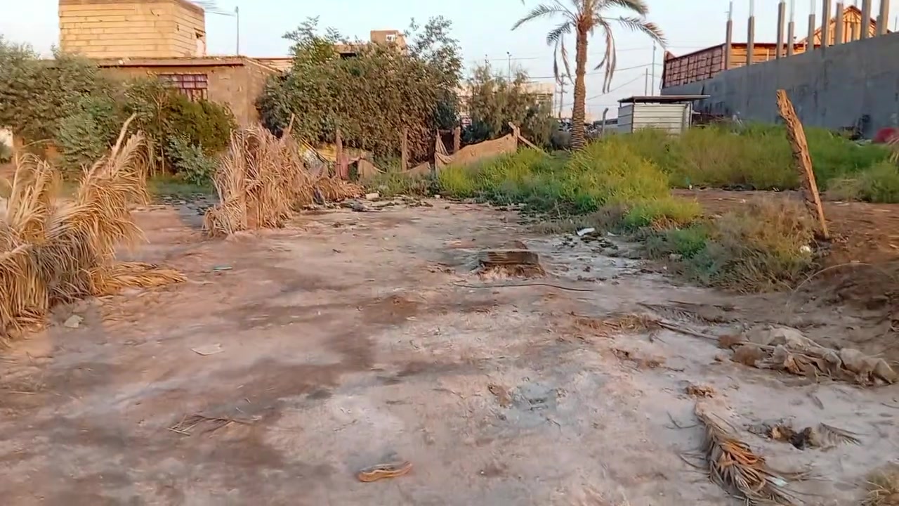يا الله قطعه اللبيع مساحه 200متر سند 25 مكان كربلاء طويريج قريب ع حولي ***********
