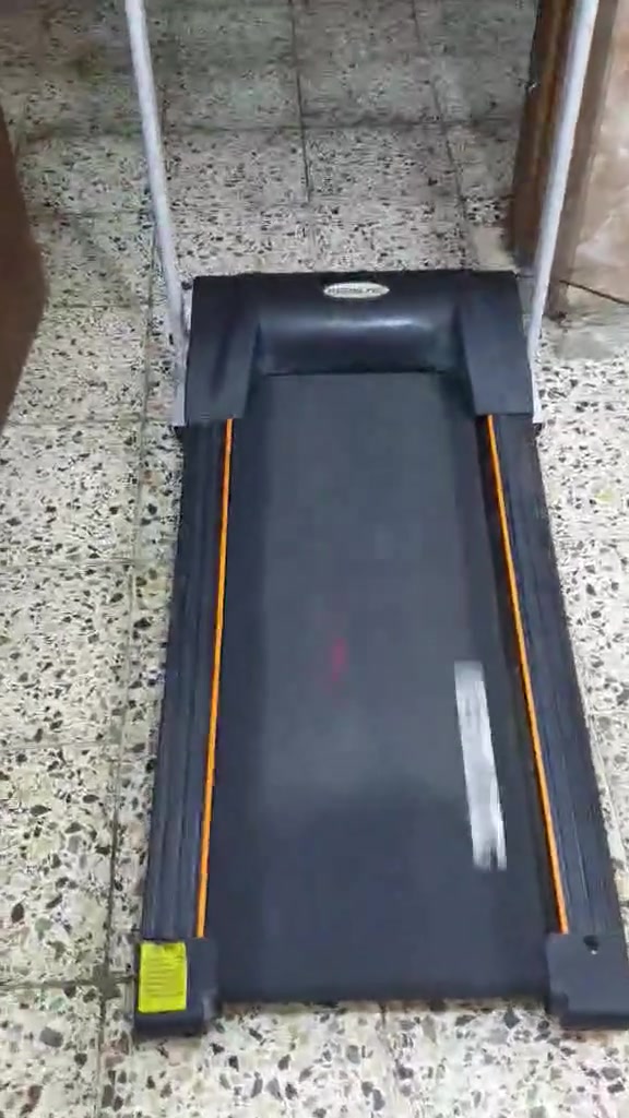 جهاز  جري نظيف سعره ١٠٠ الف قفل عنوان الكاظمية***********

