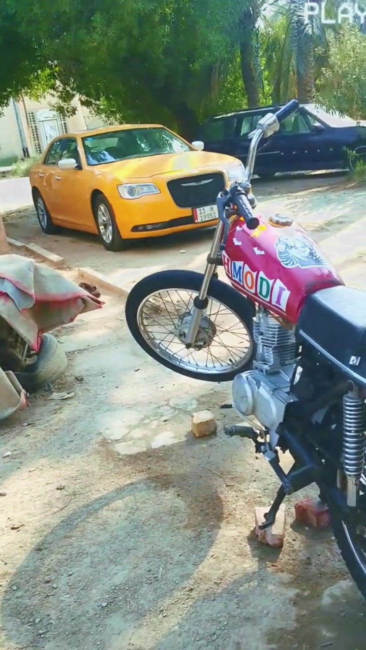 سلام عليكم دراجه نامه للبيع ب400وبيه مجال مبدل بس ولفات وكلجات رقمي ***********
