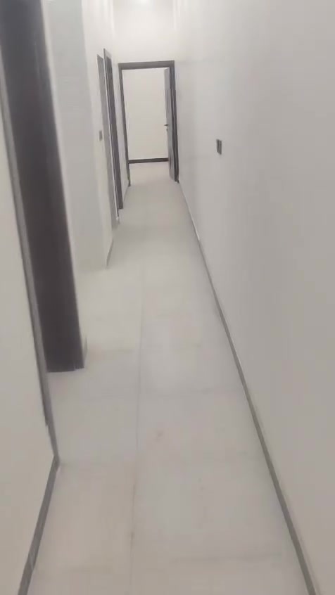 شقق للإيجار – كرادة مريم
تتوفر عدة شقق للإيجار في كرادة مريم بالمواصفات التالية:
🏠 الطابق الأرضي:
ثلاث غرف نوم + صالة + مطبخ + حمام واحد + منور.
غرفتان + صالة + مطبخ + حمام واحد + منور.
🏠 الطابق الأول:
ثلاث غرف نوم + صالة + مطبخ + حمام واحد + منور.
غرفتان + صالة + مطبخ + حمام واحد + منور.
📞 للاستفسار:
مهدي: ***********
محمد: ***********
أبو وسام: ***********
🏢 مكتب حيفا للعقار – مكتب مجاز رسمي.
نستقبل طلبات بيع وشراء وتأجير جميع العقارات السكنية والتجارية.
تابعوا الصفحة ليصلكم كل جديد من عروض البيع والإيجار.
