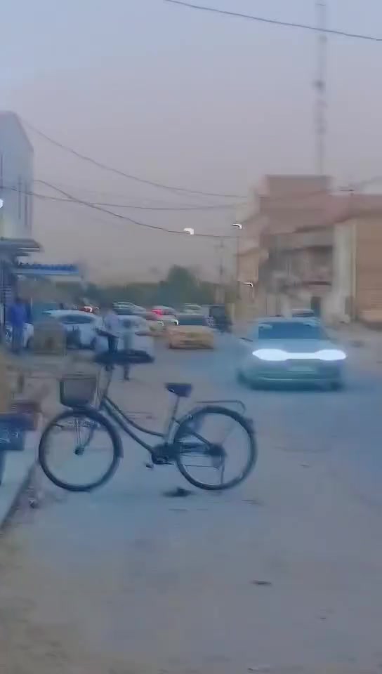 ​بيت حديث للبيع في موقع مميز – حي الجامعة
المساحة: 100 متر (بنيان حديث)

​التفاصيل: طابقين متكاملين

​تفاصيل الطابق الأول:

​براني (استقبال)

​صالة معيشة

​مطبخ

​غرفة نوم

​صحيات داخلية + صحيات خارجية

​تفاصيل الطابق الثاني:

​صالة معيشة

​3 غرف نوم

​العنوان والموقع:

حي الجامعة – شارع هدى سجاد (مقابل بيت هدى سجاد) 

 موقع خدمي ومميز. 

السعر: 130 مليون (وبيه مجال قليل للشراي)

للاستفسار 

والتواصل***********(اتصال / واتساب):
