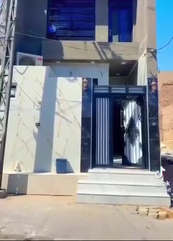 حي الجزيره • ٩٥م • طابق ونص