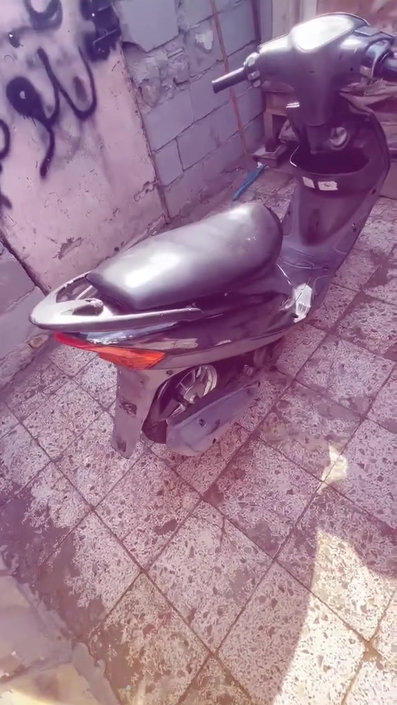 سلام عليكم دراجه ماكس البيع مفتوحه ولفات 
دراجه نكره سلف كهربائيت كله شغاله لايت ناصي عالي اشاير  هورن كامله دراجه ناعمه  سعره 800 بيه مجال حك جيه مكاني بصره جبيله ***********
