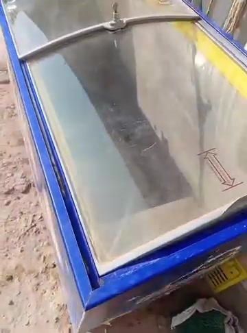 عارضه للبيع نضيفه شرط عطل مالته نقص غاز بس سعره 90 وبيه مجال بسيط مكانه السماوة ابو جويلانه
