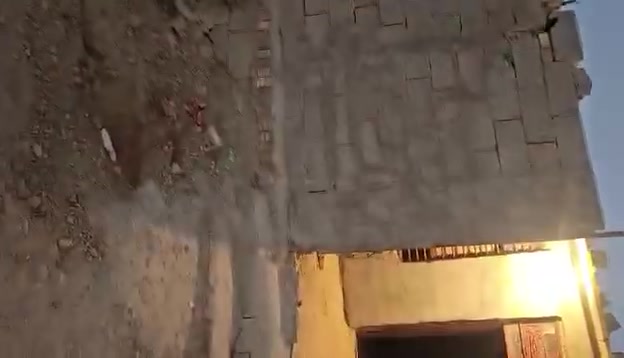 بيت زراعي للبيع 100متر واصل كهرباء 4 خطوط  سحب مي بنيان جديد عالس عن الشارع جيب غراضك واكعد ب 7 وبي مجال ***********واتس اب
