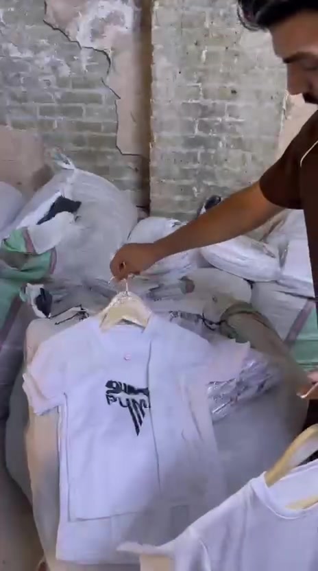 سنتر الشورجة 
جملة  فقط  
عرض  خاص   يم  سنتر  الشورجة🔥🔥🔥🔥🔥🔥

تشيرت  ولادي  قياس    
6_12
منشاء  سوري  قطني  درجة اولى   💥💥💥
اقل  طلب  3  درزن  

سعر  الدرزن  فقط  18  الف ❗❗❗❗❗
العنوان  الشورجة  شارع  عكد  الجام مقابيل  عمارت  الربيع  
للتواصل   
***********
