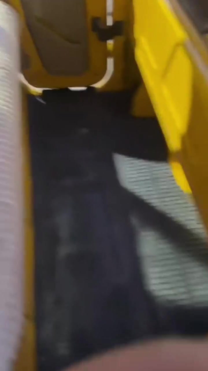 تكتك 21 سنويه رقم باسمي بيها بارد بالغد وخياسات معمره مبدل بوشه وبستم قبل اسبوعين مراوس ب22
***********
