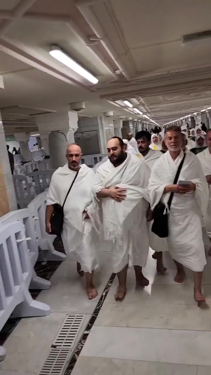 لبيك اللهم لبيك... من طواف القدوم وأجواء الحرم المكي الشريف! 🕋✨
​مشاهد خاشعة وقلوب معلقة ببيت الله الحرام... هكذا يعيش معتمرونا الكرام أجمل اللحظات وأعظمها بين الطواف والسعي، تحت رعاية وإشراف شركة سماء المدائن لتوفير أقصى درجات الراحة والتيسير. نسأل الله أن يتقبل منهم ومنكم صالح الأعمال.
​✨ اجعل رحلتك القادمة معنا... وشاركنا البركة! ✨
​باب الحجز مفتوح الآن للرحلة القادمة:
​تاريخ الانطلاق:  8 / 9 / 2026
​السعر: 750,000 دينار عراقي فقط!
​المميزات: طيران شامل لجميع الخدمات (تأشيرة، سكن، نقل، وإرشاد).
​لا تتردد، المقاعد محدودة!
​📍 العنوان: بغداد - المدائن - الوردية
📞 للحجز والاستفسار: *********** | ***********
