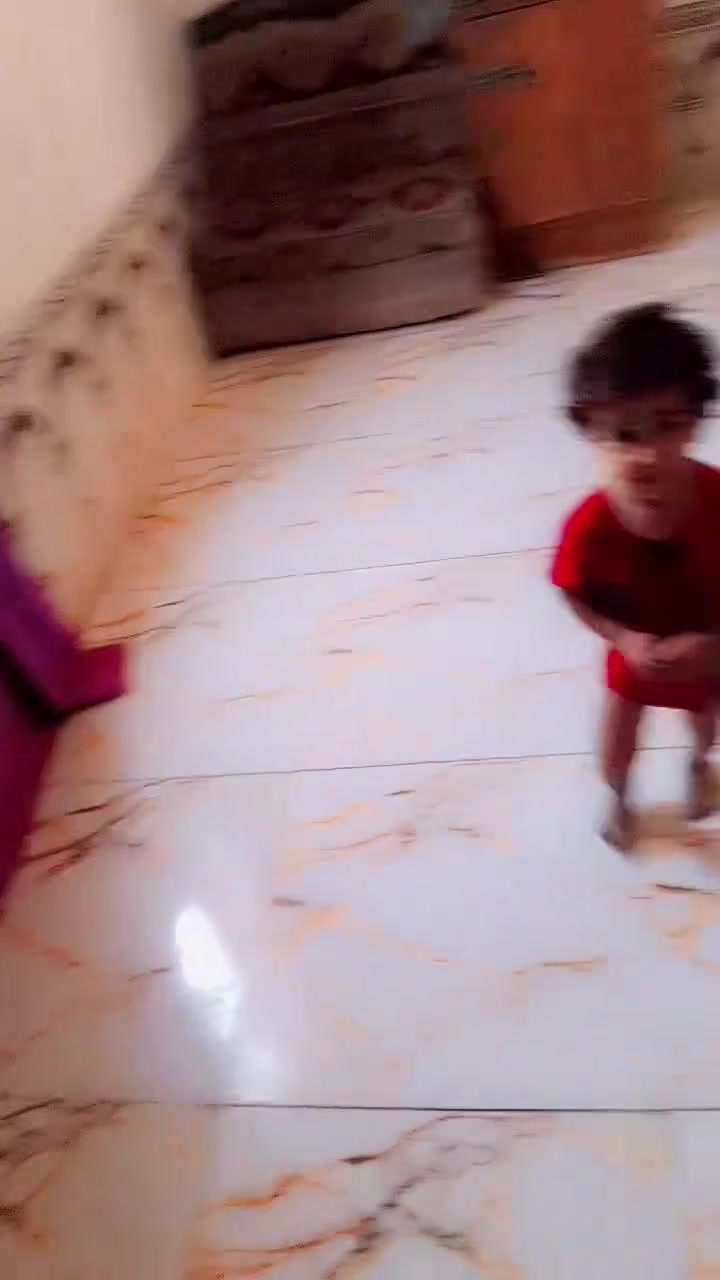 سلام عليكم خزان بيت زراعي لبيع لبيت مساحته 300 ماي و كهرباء مكينة لناس بل باب مواد   بيت بنيان جديد  50 وبي مجال لشراي*********** قرب لبانزين خانه مال لزل

