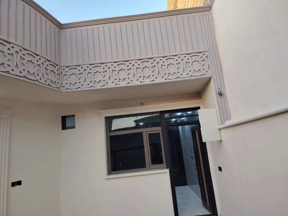 للبيع منزل 200 متر في دور الزراعة 3 
طابق واحد طابو زراعي للاستفسار اكثر اتصل على الرقم *********** متوفر واتساب
