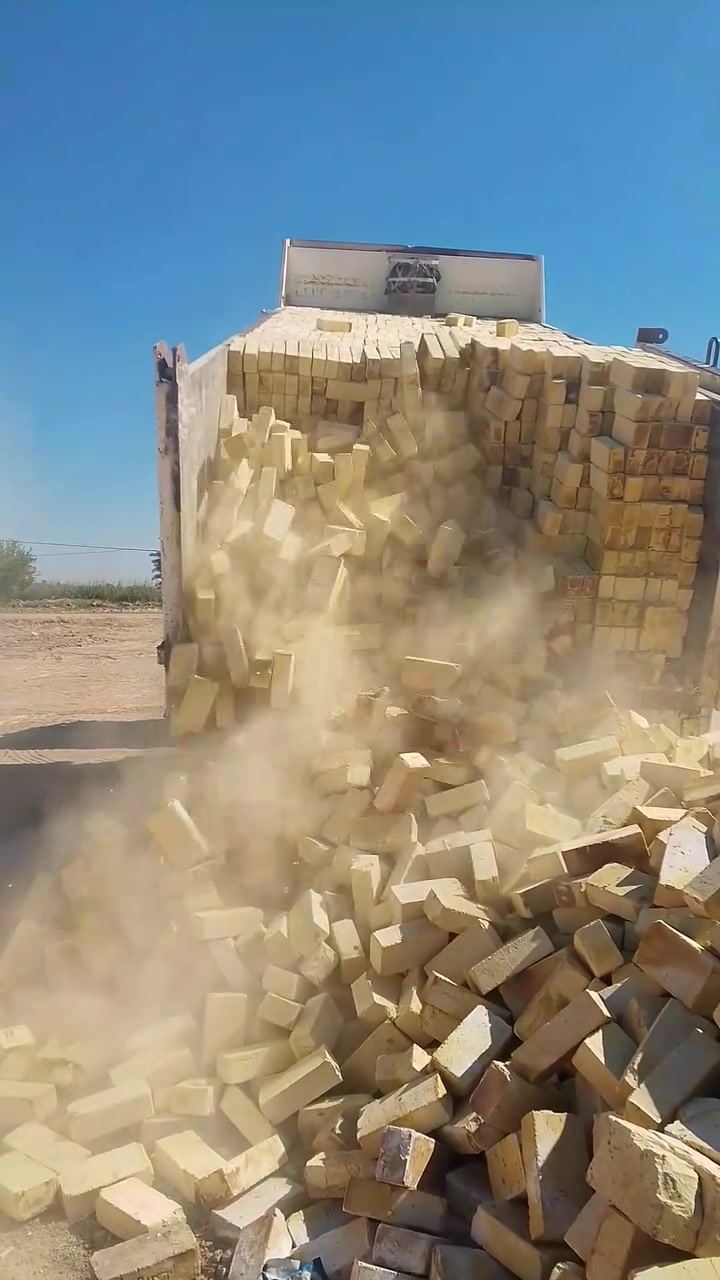 ***********
***********
السلام عليكم تجهيز اجود انواع الطابوق العادي والجمهوري كافه المحافظات الوسطى والجنوبيه باسعار تنافسيه
