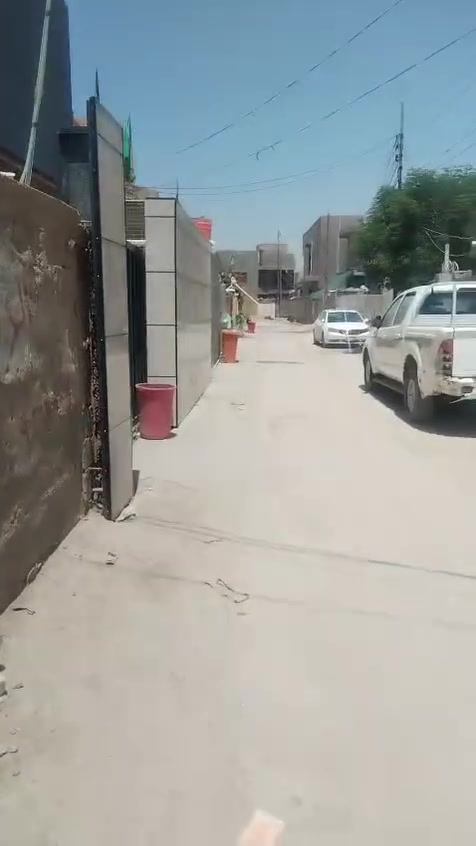 يالله دار للبيع مساحه ١٢٥ متر غرفتين البيت سعره ٤٧ وبي مجال بصيط طابو زراعي سند ٢٥تحويل خلف صيدلية مرجان يبعد عن الشارع الرئيسي ٢٠٠ متر ***********
