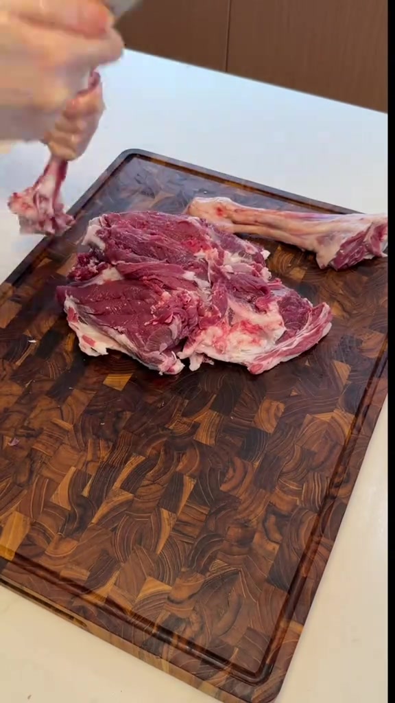 فاكير ماكنة لحم ضمان 3 سنوات  يوجد توصيل جميع محافظات العراق  *********** *********** #الشعب_الصيني_ماله_حل 
