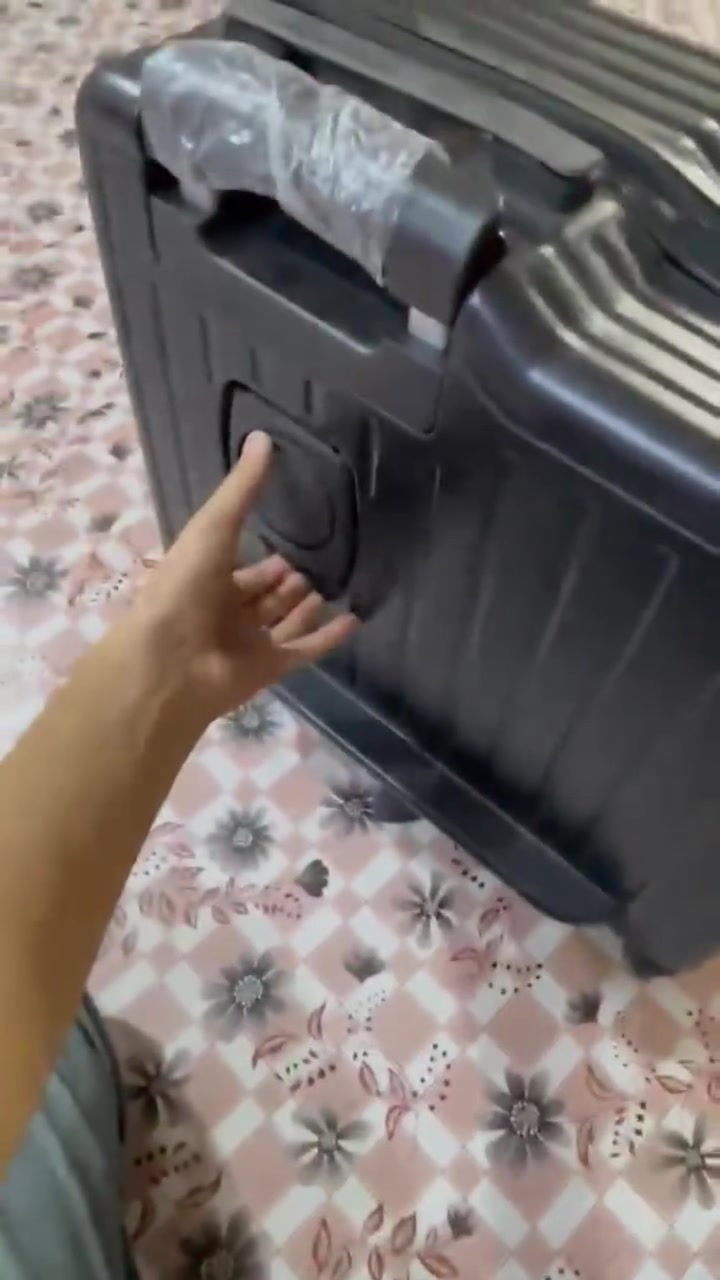 جنطة سفر • جديدة • ٥٥×٣٥ سم
